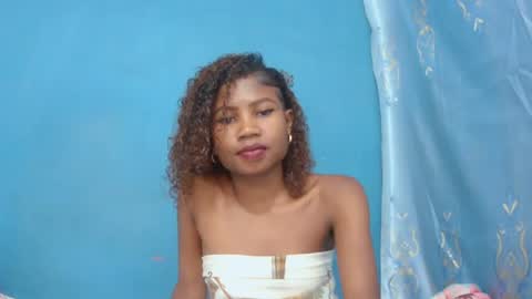 Snapshot of hasleyinah chatting on July 2026 11:35:01 AM hasleyinah online show from July 2026 11:35:01 AM