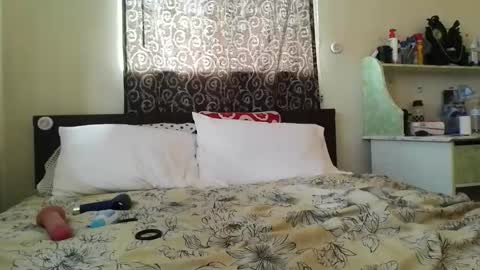 hastudk online show from October 2025 09:04:01 PM