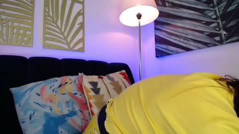 Snapshot of hat_girl chatting on February 2025 04:54:01 AM Nicole online show from February 2025 04:54:01 AM