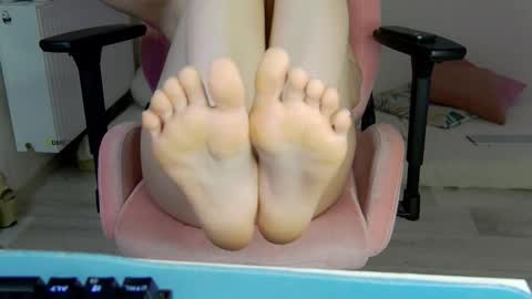 Anna online show from February 2026 08:05:01 PM