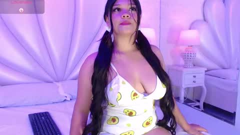 Snapshot of hatsajones chatting on September 2025 04:05:02 AM hatsajones online show from September 2025 04:05:02 AM