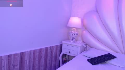 Snapshot of hatsajones chatting on September 2025 05:34:01 AM hatsajones online show from September 2025 05:34:01 AM