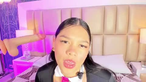 hatsajones online show from March 2026 04:52:01 AM