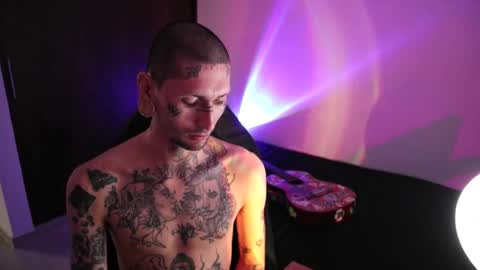 Snapshot of hatsumotokyoto chatting on December 2025 02:40:01 AM More content 2 online show from December 2025 02:40:01 AM