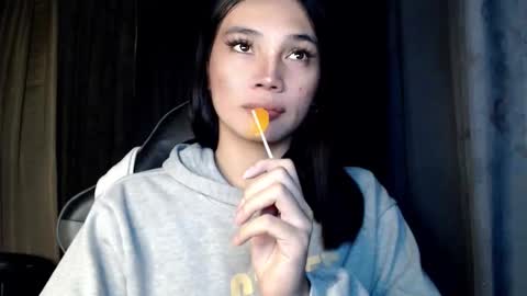 LALA A online show from November 2025 11:10:02 AM