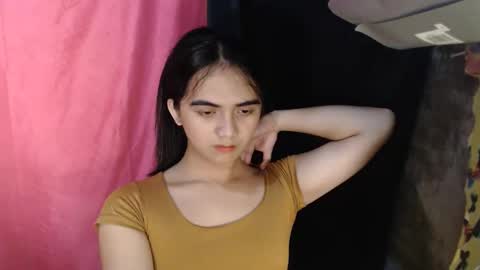 Snapshot of hawadiha chatting on April 2026 06:45:01 PM LIX online show from April 2026 06:45:01 PM