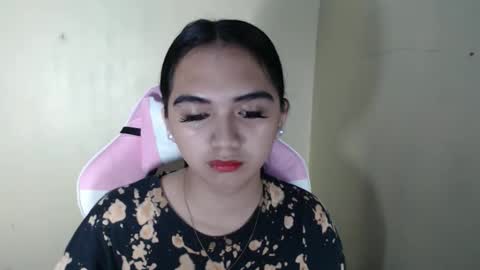 Snapshot of hawadiha chatting on May 2026 06:48:01 PM LIX online show from May 2026 06:48:01 PM