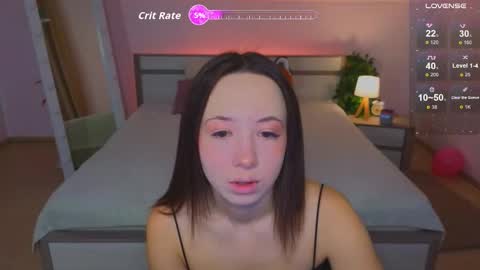 Hayle online show from October 2025 02:23:02 AM