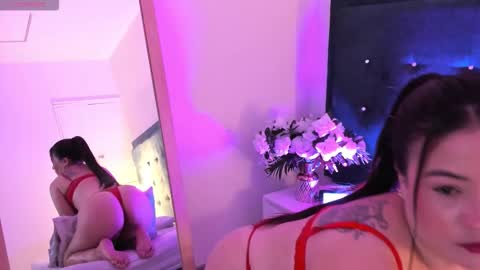 Hayley Collins online show from November 2025 11:43:02 AM