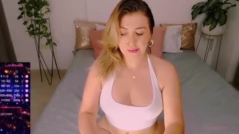 FERNANDA online show from December 2024 11:19:02 PM