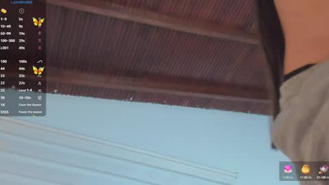 Im Hazel online show from December 2024 08:18:02 PM