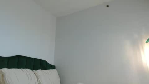 Hazel online show from December 2024 03:22:02 PM