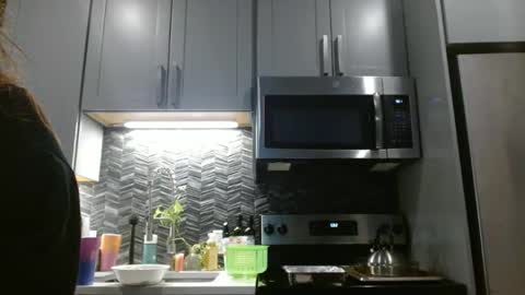 Hazel online show from February 2025 11:02:02 PM