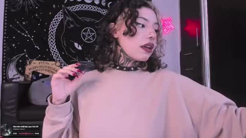 Hazell Witch online show from September 2025 03:22:02 PM