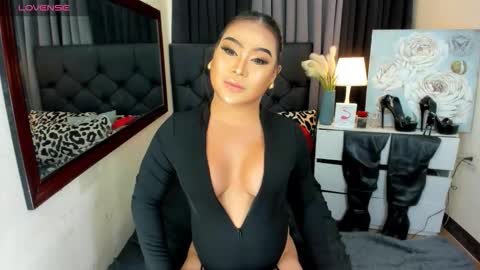 Snapshot of hazelmadonna chatting on September 2025 09:25:01 PM HAZEL MADONNA online show from September 2025 09:25:01 PM