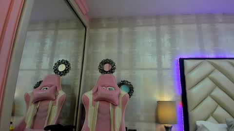 HazelMoret online show from September 2025 11:34:01 AM