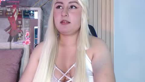 Snapshot of hazumi_tsu chatting on June 2026 11:02:01 PM hazumi_tsu online show from June 2026 11:02:01 PM