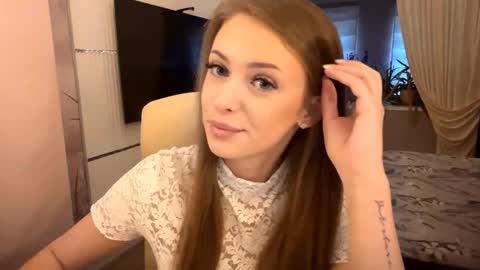 Mona online show from November 2025 09:18:02 AM