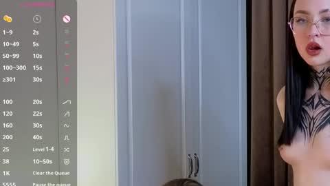 Snapshot of heathimogene chatting on February 2025 09:37:02 PM Hi everyone i am Alice pls dont be rude fav patterns 77 99 111 222 333 online show from February 2025 09:37:02 PM