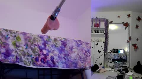 Helen online show from December 2025 01:11:01 AM