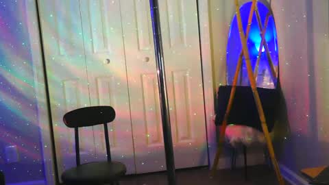 Snapshot of heavenllyy chatting on October 2025 01:58:02 AM Heavenllyy online show from October 2025 01:58:02 AM