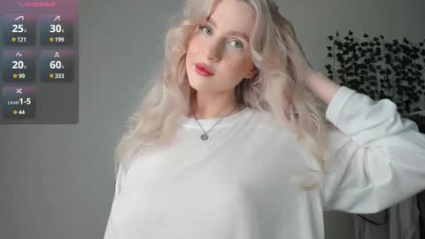 Akemi instinthemoodforlooove online show from December 2024 10:12:01 PM