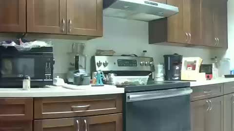 HE Black online show from October 2025 07:13:01 PM