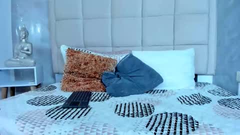 Keira Hecate online show from February 2026 07:24:02 PM