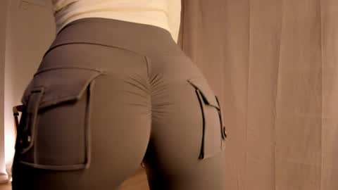 Jeen online show from December 2024 02:21:01 PM