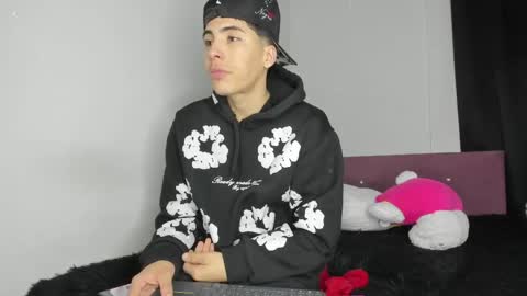 heellboy_ online show from May 2026 09:36:01 AM