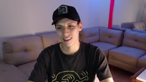 hefesto_69 online show from December 2024 10:21:02 PM