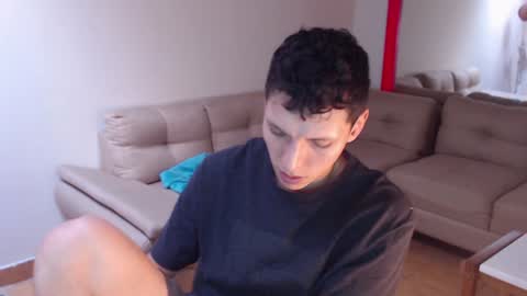 hefesto_69 online show from January 2025 08:04:01 PM