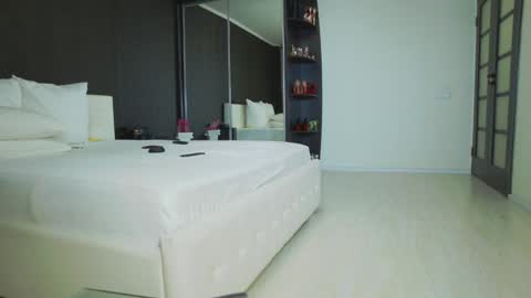 Helen online show from December 2024 05:04:02 AM