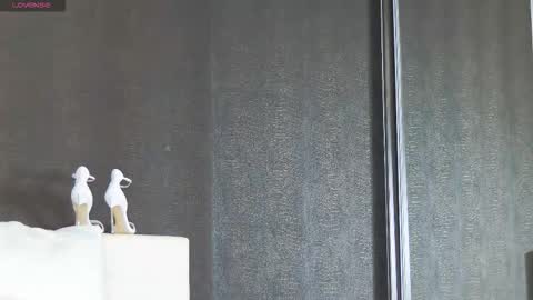 Helen online show from October 2025 12:45:02 PM