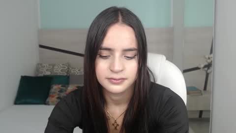 Heidy  online show from February 2025 08:21:01 PM