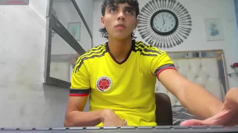 heiker_ online show from March 2025 02:39:02 AM