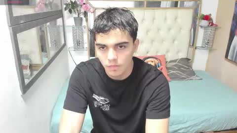 heiker_ online show from September 2025 10:37:01 AM