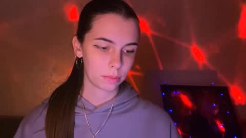 Heiley online show from December 2024 09:46:01 PM