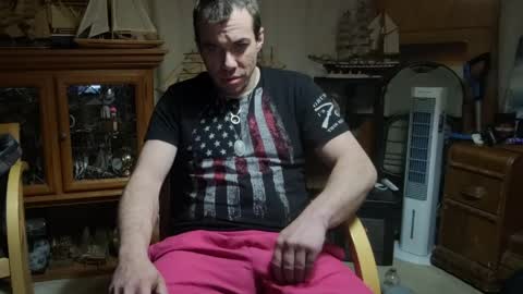 xxScubaStevexx online show from April 2026 02:01:01 AM