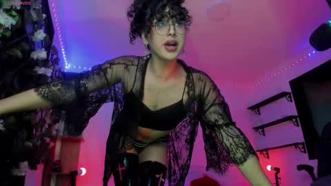 Snapshot of heka_prudence chatting on September 2025 04:07:01 AM Heka Prudence online show from September 2025 04:07:01 AM