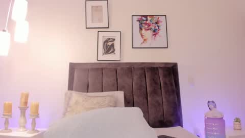 Helen  online show from February 2025 04:58:02 PM