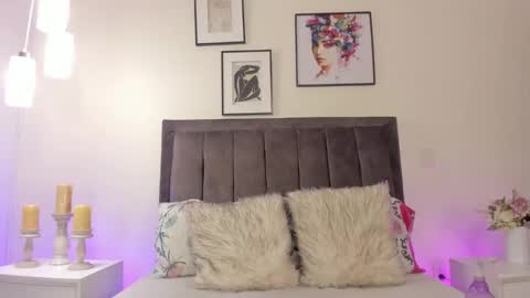 Helen  online show from February 2026 01:15:01 PM