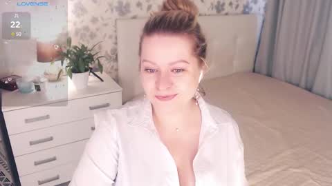 Helena Bonham online show from February 2025 06:14:02 AM