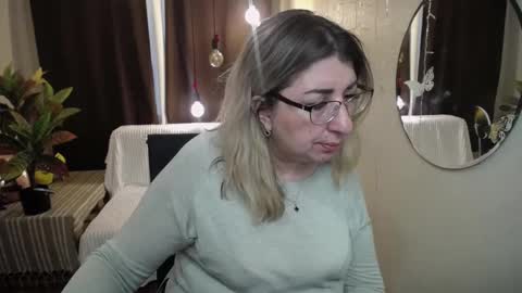 helenenigma online show from March 2025 04:58:02 AM