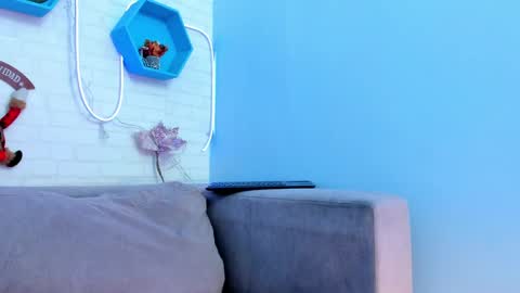    online show from December 2024 02:44:01 PM