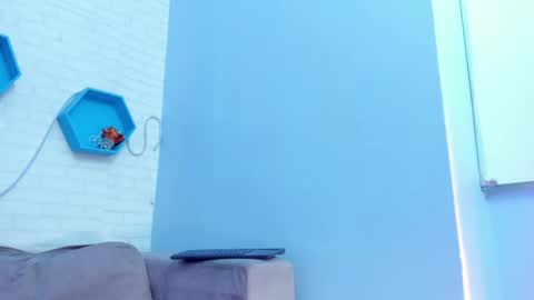    online show from February 2025 02:16:02 PM