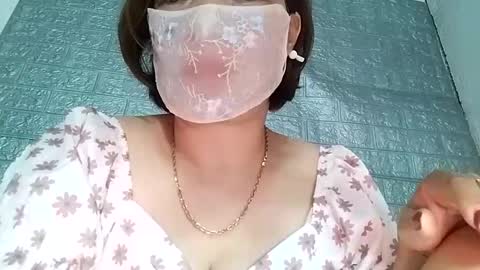 helenna_00 online show from September 2025 11:15:02 PM