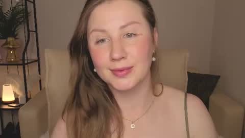 Snapshot of helens_lov chatting on June 2026 02:27:02 AM Helen online show from June 2026 02:27:02 AM