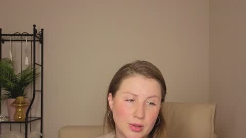 Snapshot of helens_lov chatting on July 2026 02:33:02 AM Helen online show from July 2026 02:33:02 AM