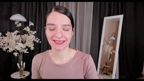 Helen online show from February 2025 03:31:01 AM